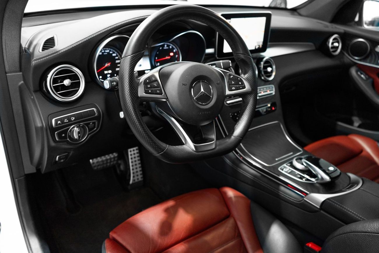 مرسيدس بنز GLC 250 4MATIC