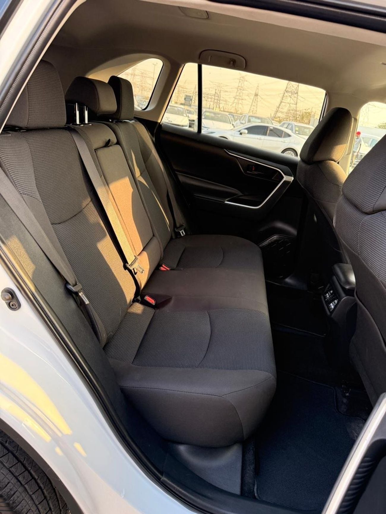 Toyota RAV4 LE Toyota RAV4 2024