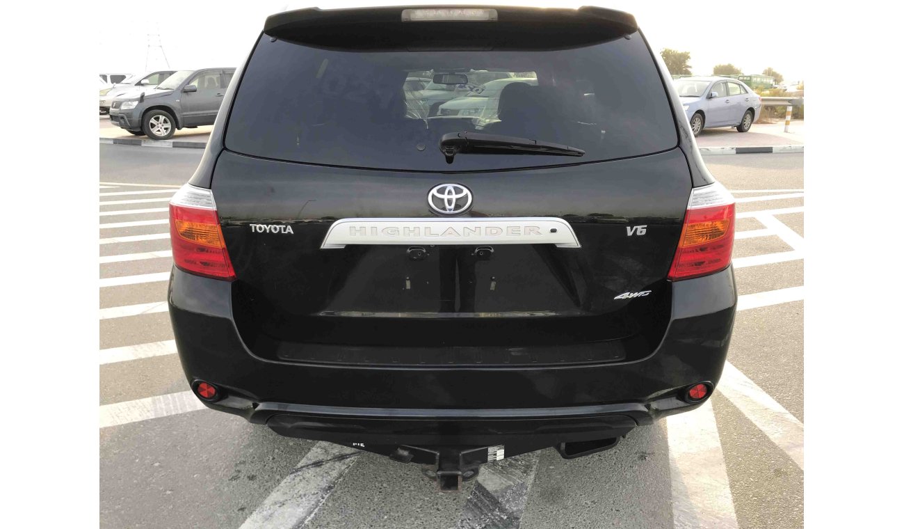 Toyota Highlander 4WD FULL OPTIONS WITH LEATHER SEAT, PUSH START AND SUNROOF