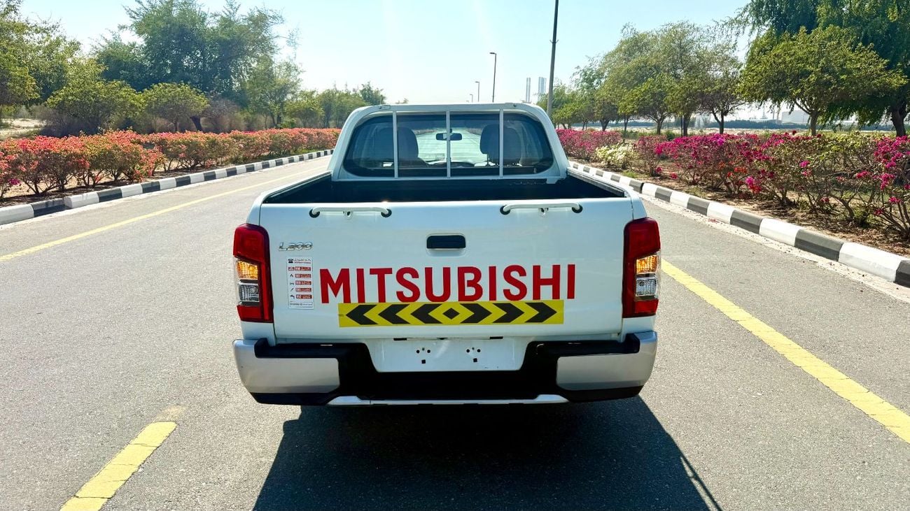 Mitsubishi L200 GL 2.4L (128 HP) Double Cab Utility