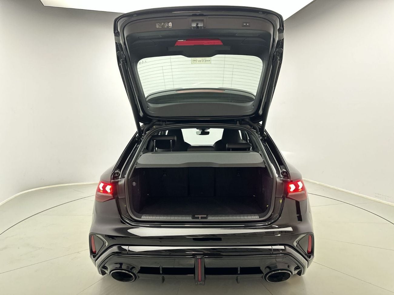 Audi RS3 TFSI quattro 2.5L Sportback 400hp (Ref# 04442)