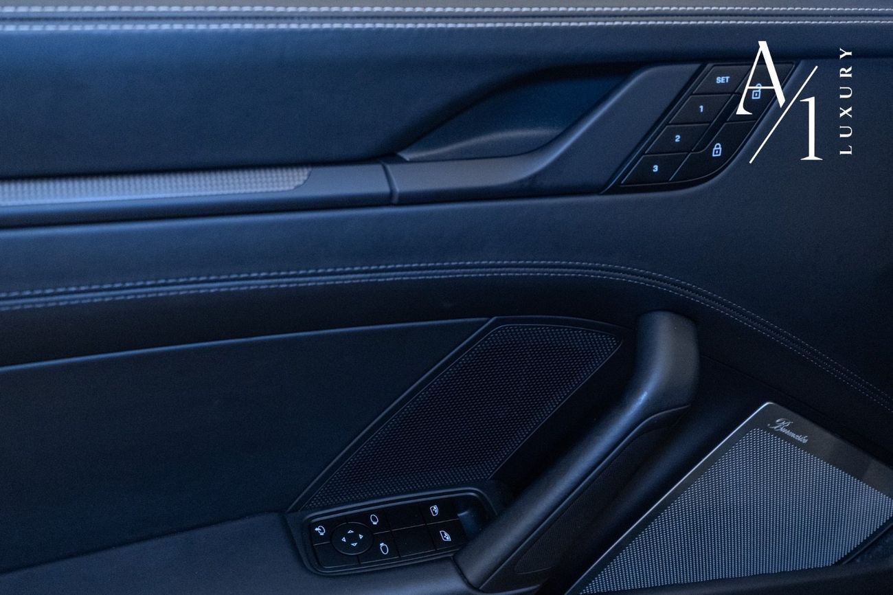 Porsche 911 Targa 4S 3.0L (444 HP) Convertible 2025 Porsche 911 Targa 4 GTS Convertible, Warranty in       Al Na