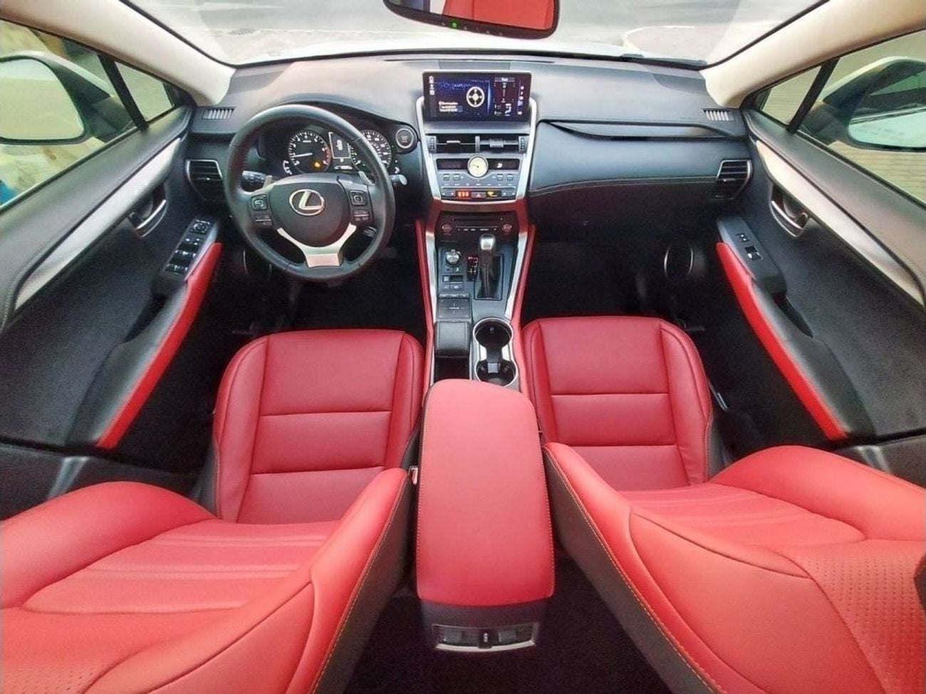 لكزس NX 300 F-SPORT F سبورت بلاتينوم