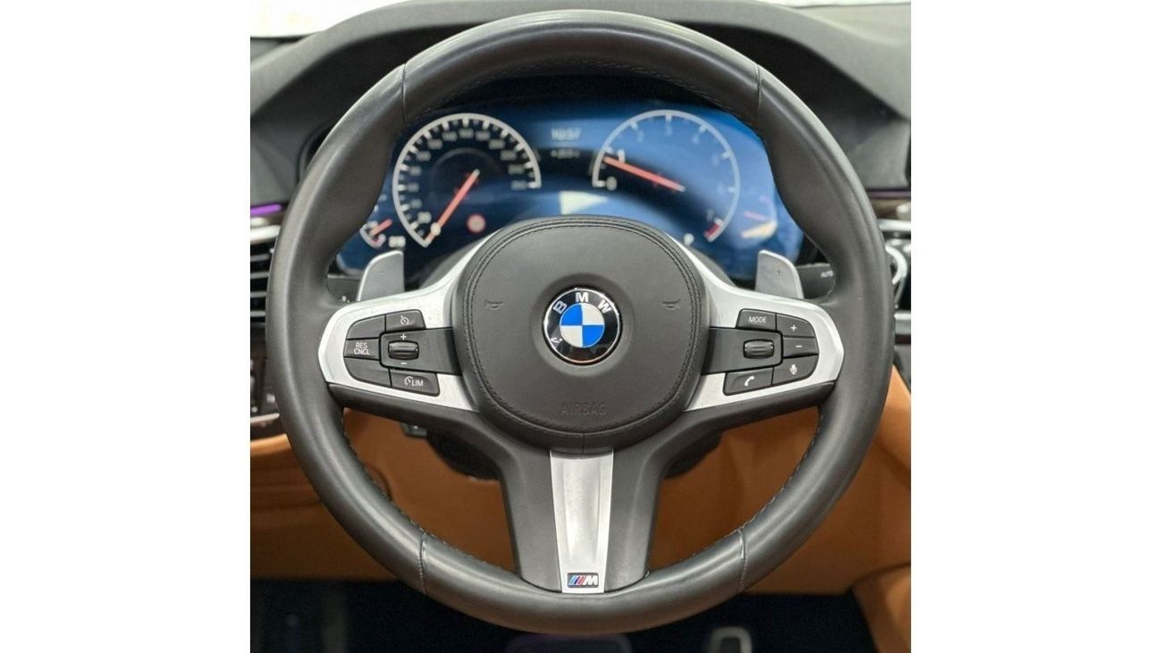 بي أم دبليو 520i M سبورت 2019 BMW 520i M-Sport, Warranty, Full BMW Service History, Full Options, GCC