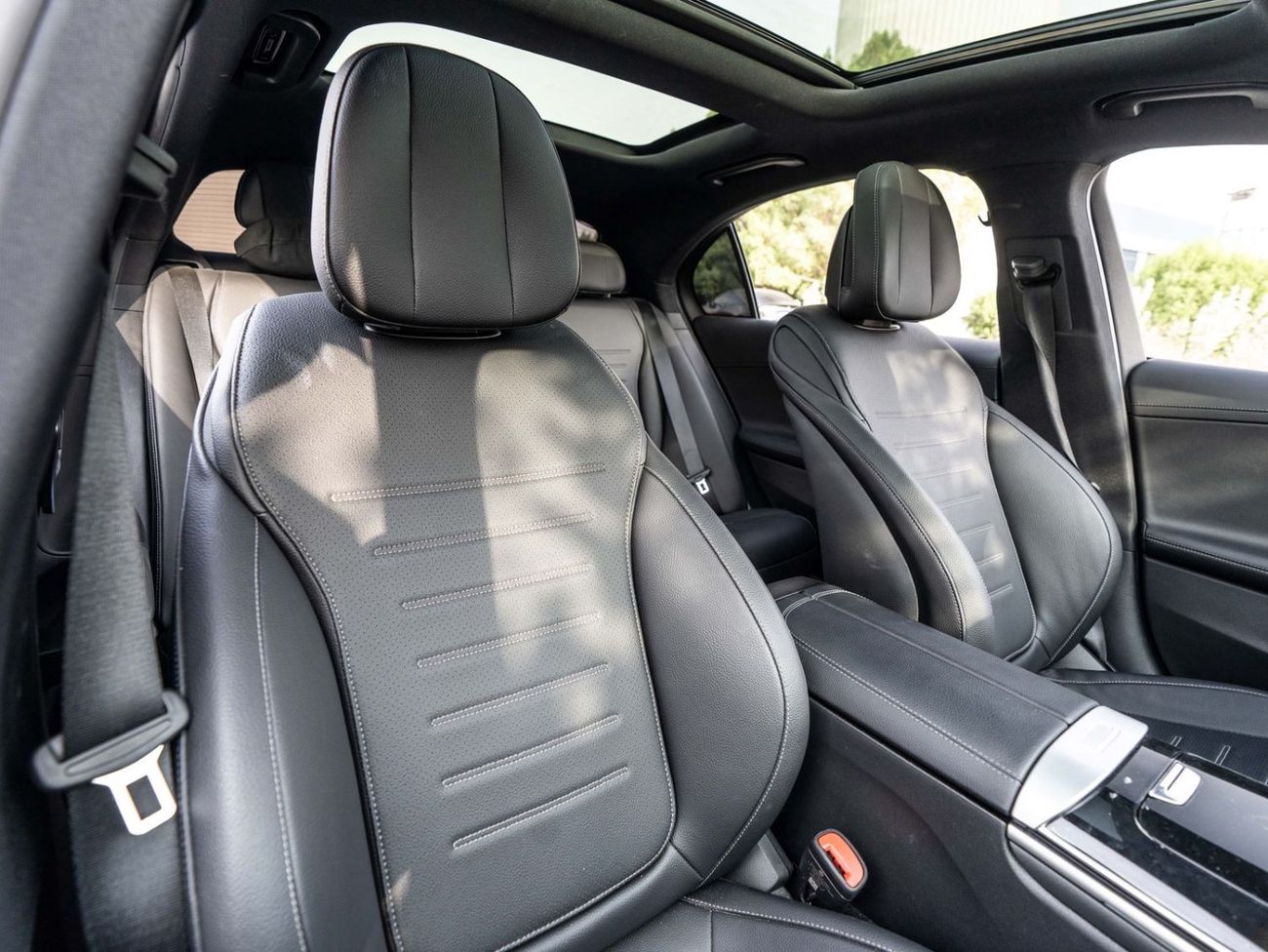 Mercedes Benz C260L STD (NON GCC)