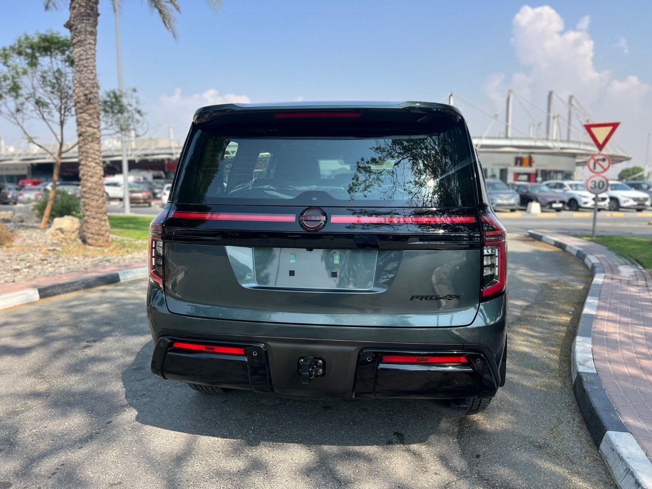 Nissan Patrol NISSAN PATROL PRO 4X 2026