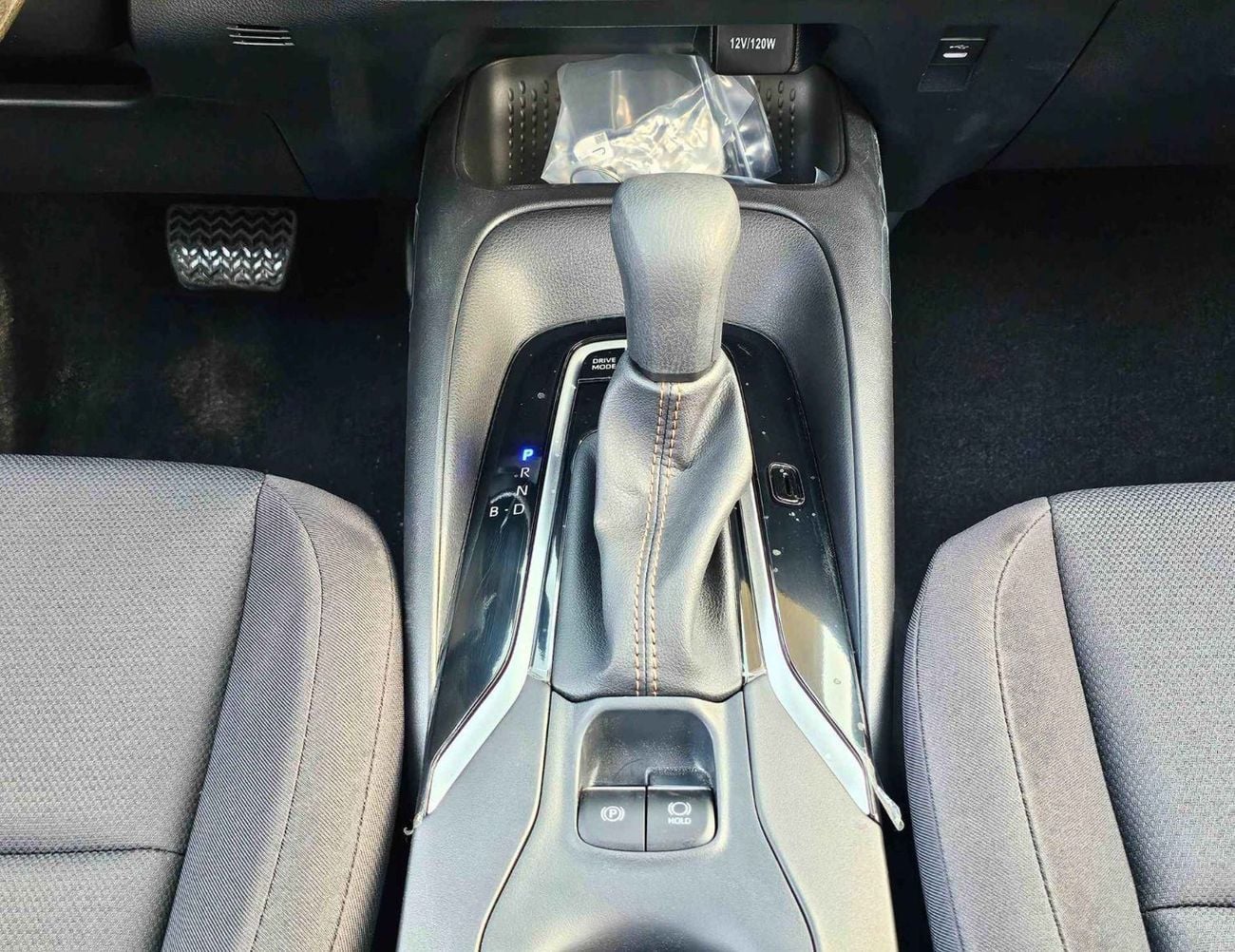 Toyota Levin HYBRID LUXURY | 1.8L V4 | SUNROOF DVD + CAMERA | PUSH START |  (CODE # LL18HEV)