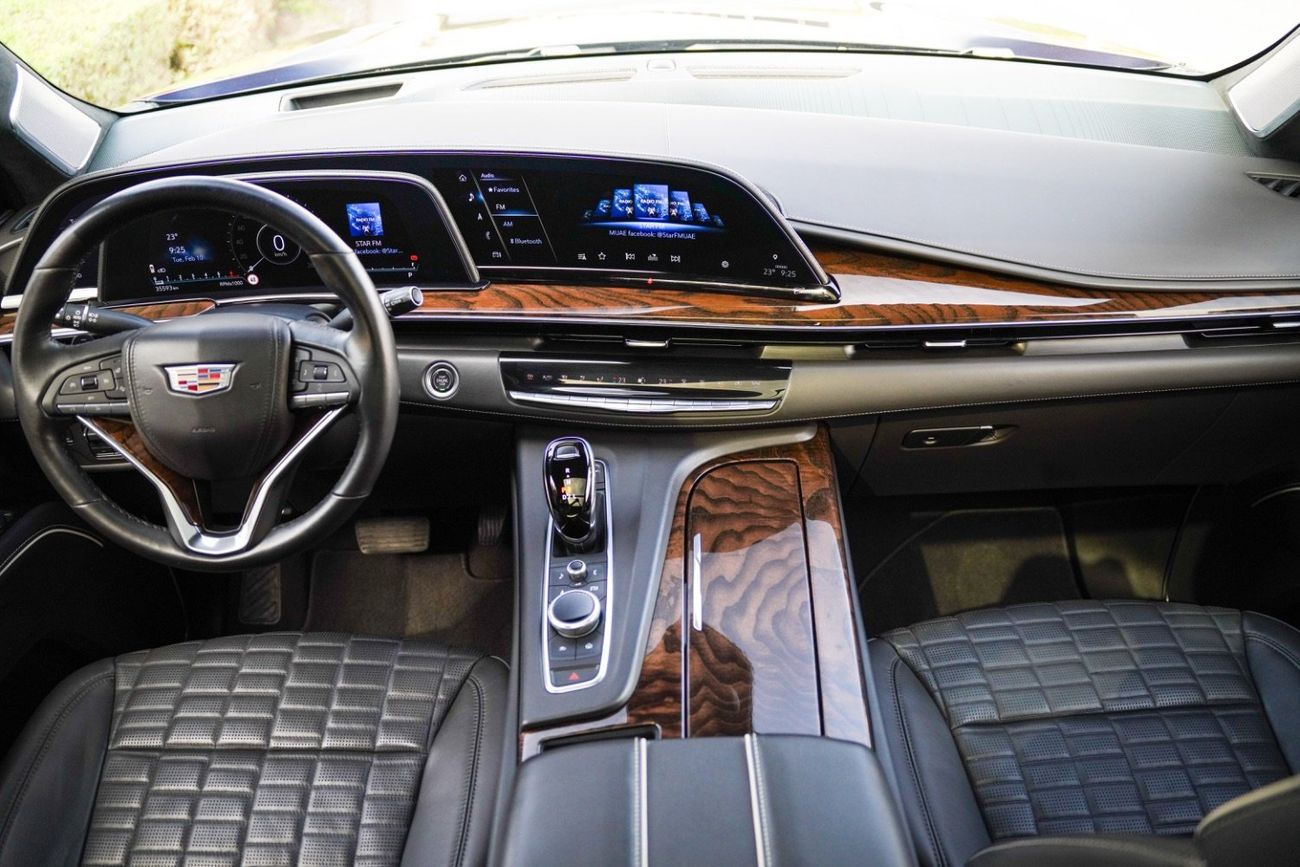 كاديلاك إسكالاد Premium Luxury Platinum 6.2L AWD