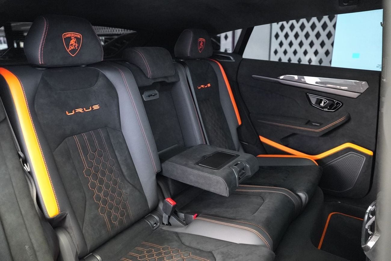 لامبورغيني اوروس 4.0T V8 Performante