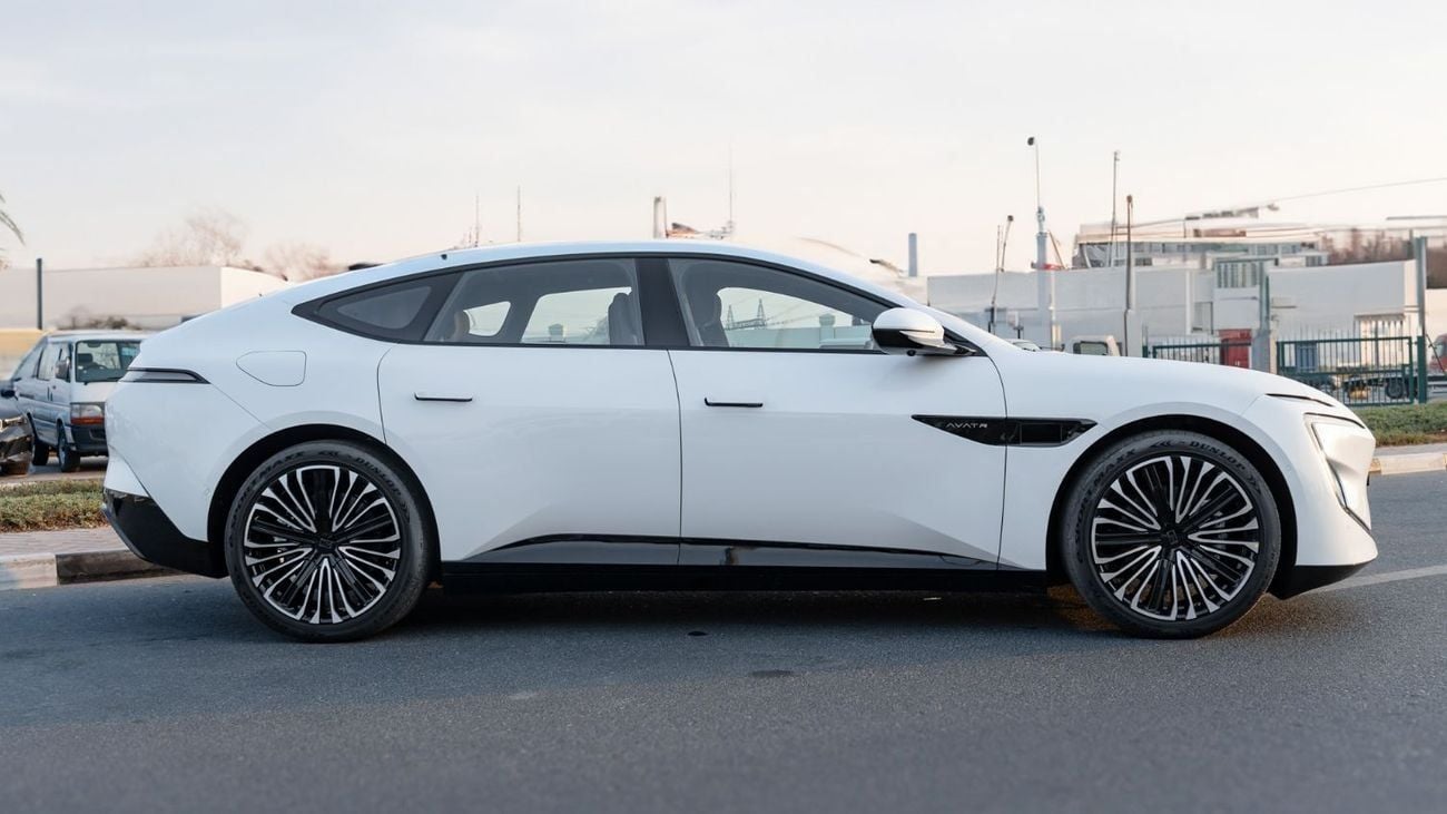 أفاتر 12 2025 | AVATR AVATR 12 ULTRA EXTEND RANGE 21 INCH WHEEL