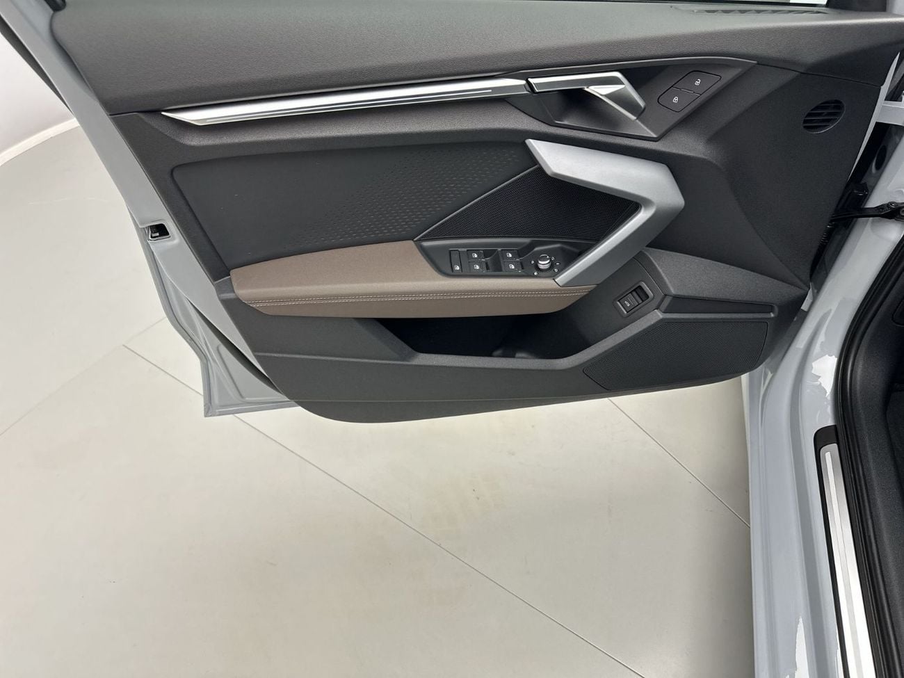 أودي A3 A3 Sedan Advanced 35 TFSI 150hp Progress (Ref# 18431)