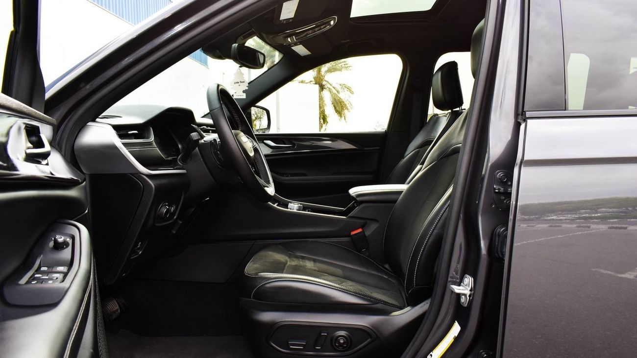 Jeep Grand Cherokee Canadian specs