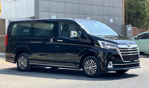 تويوتا جرافينا Premium GCC Specs | Brand Luxury 6-Seater