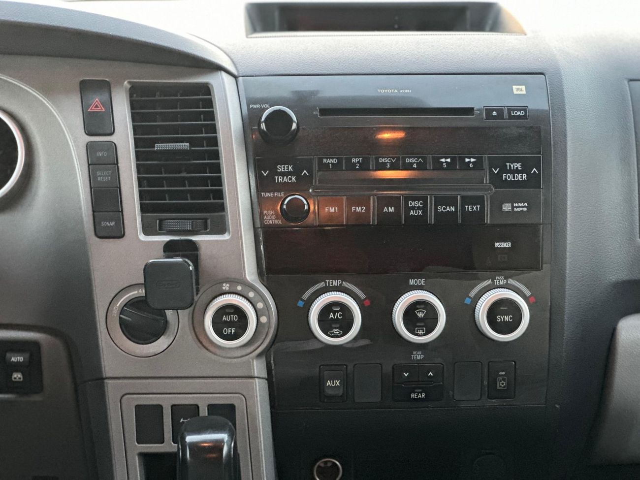 Toyota Sequoia