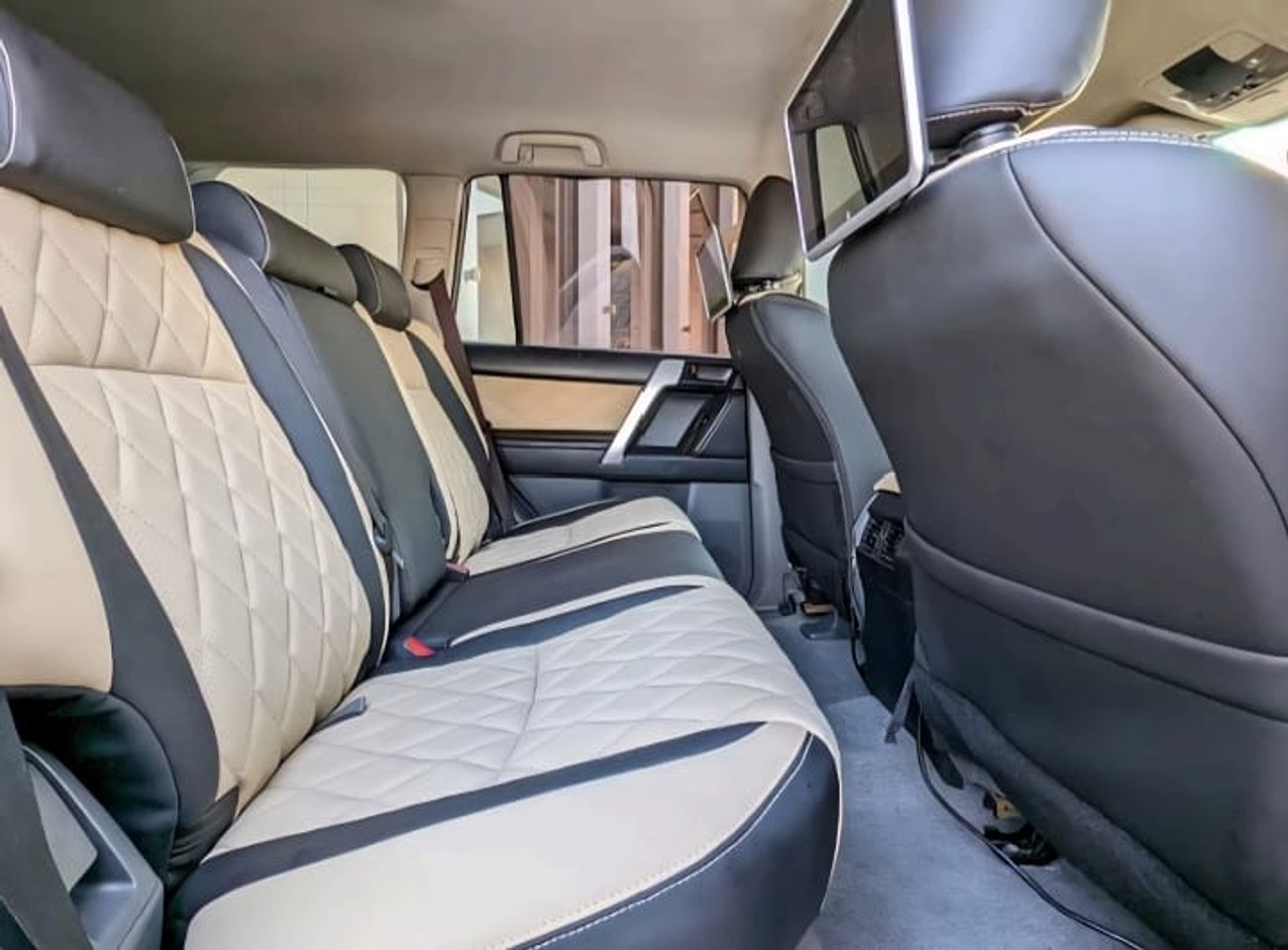 تويوتا برادو TX-L 4.0L LHD-AUTOMATIC-PETROL-4WD-7 SEATS-5 DOORS