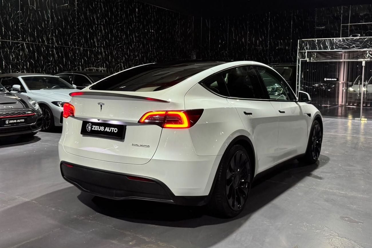 Tesla Model Y Performance (AWD)