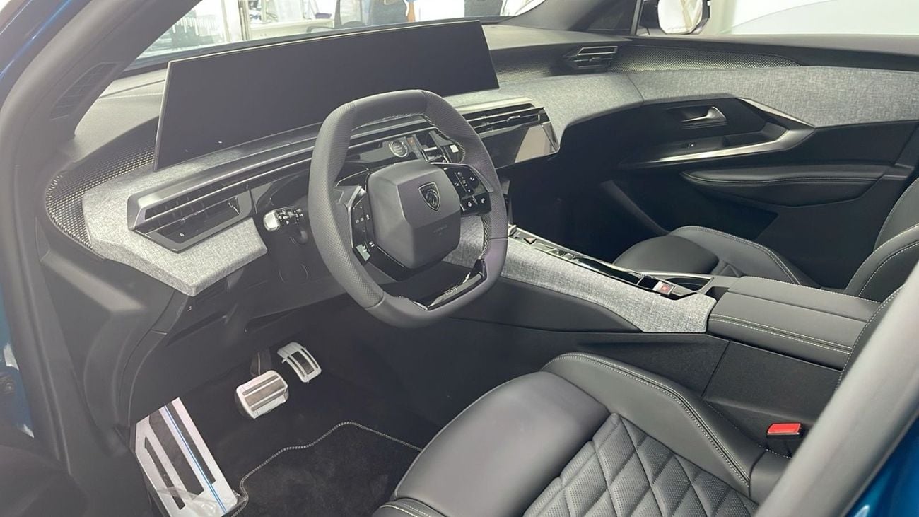 Peugeot 3008 NEW PEUGEOT 3008 GT - 1.6T - (2025 MODEL) GCC specs