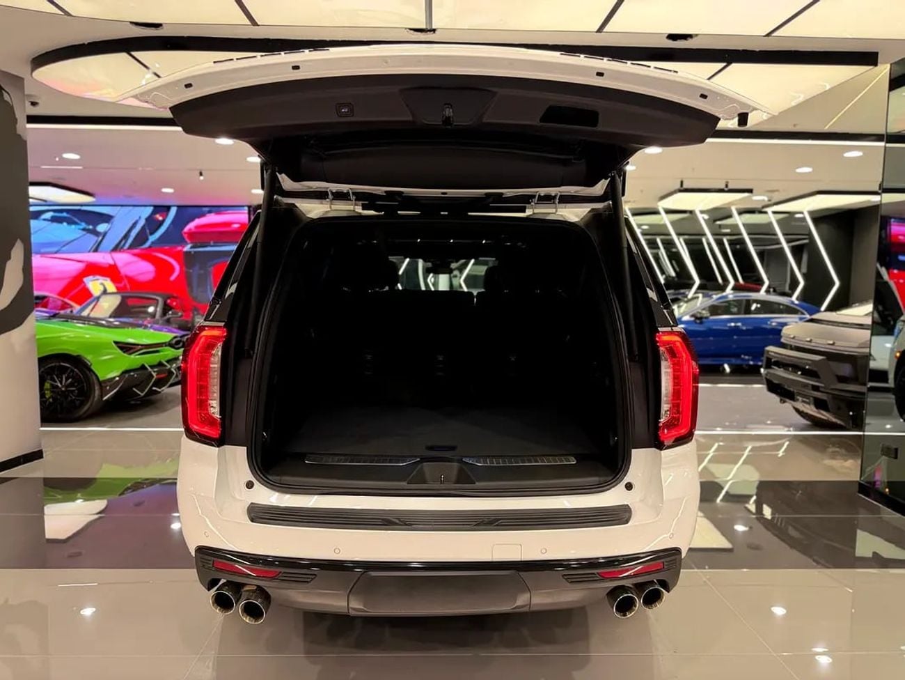 جي أم سي يوكون XL Denali - Premium Luxury SUV