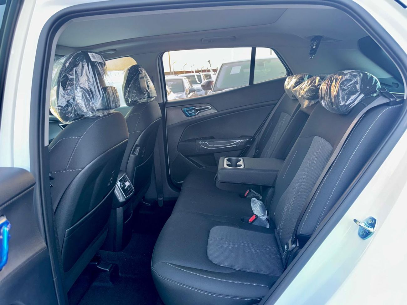 Kia Sportage 2.0L Petrol FWD 2025 Model Export Price @ 88,000 AED