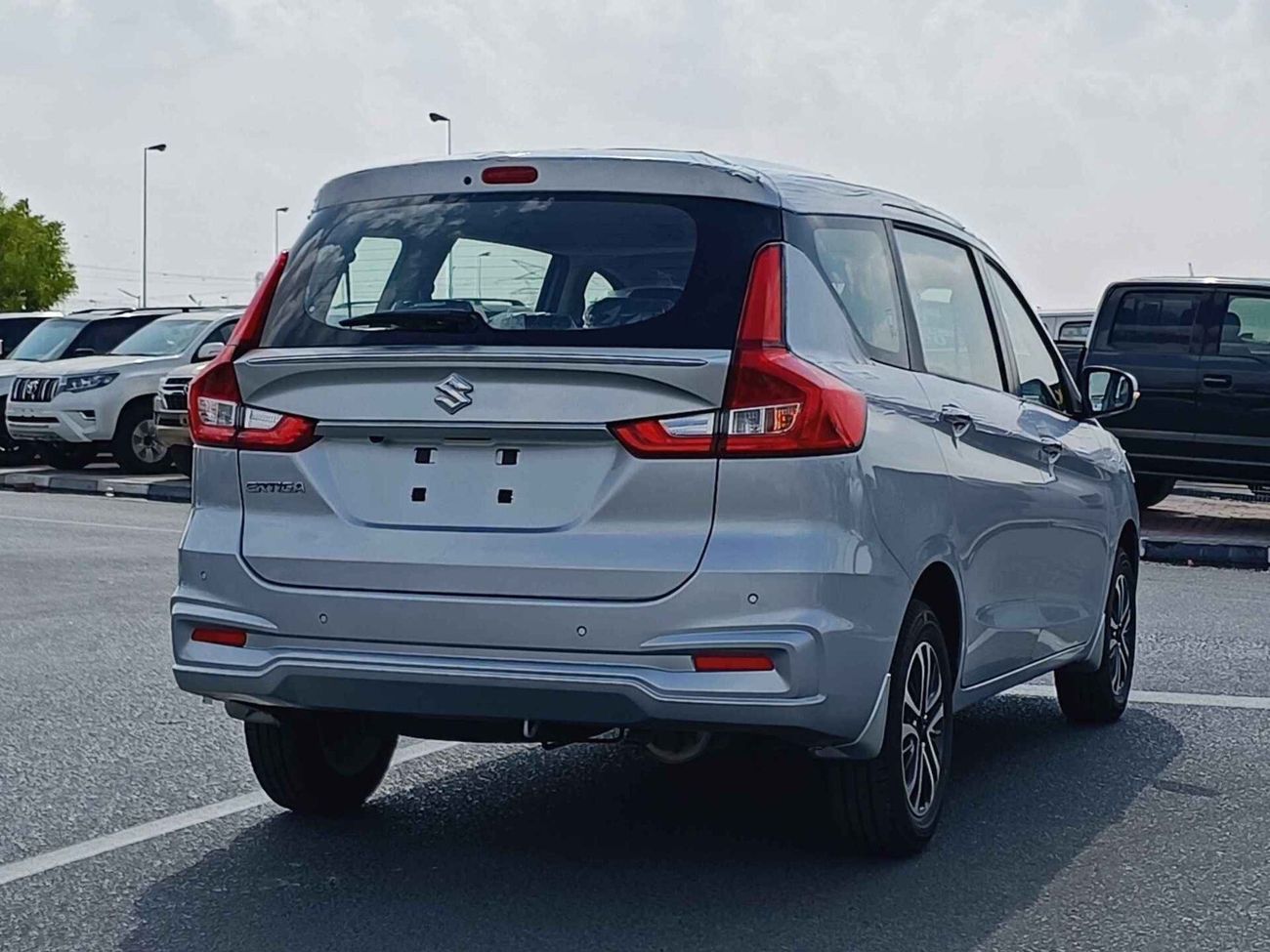 سوزوكي ايرتيغا 1.5L Petrol, DVD +Camera / Push Start / 7 Seater 2024 (CODE # ERGLXF)