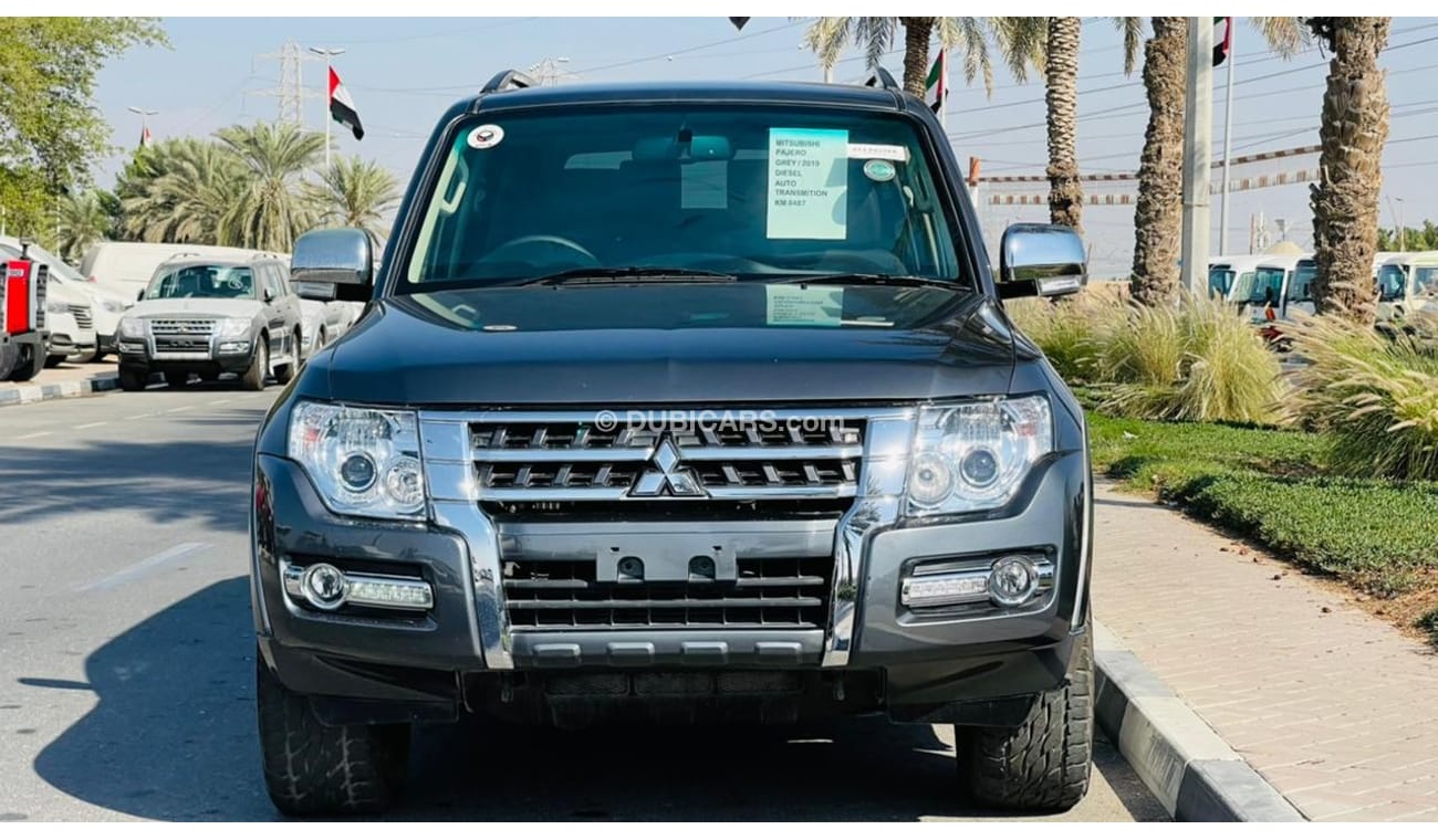 ميتسوبيشي باجيرو 2019 3.2CC, V8/V9, Diesel, [Right-Hand Drive], 7 Seats, 4X4, Automatic, Premium Condition.