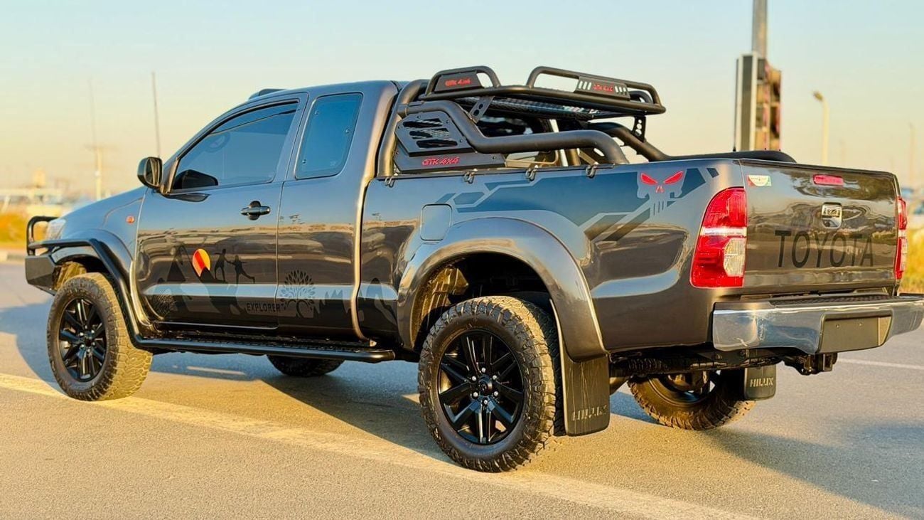 تويوتا هيلوكس -