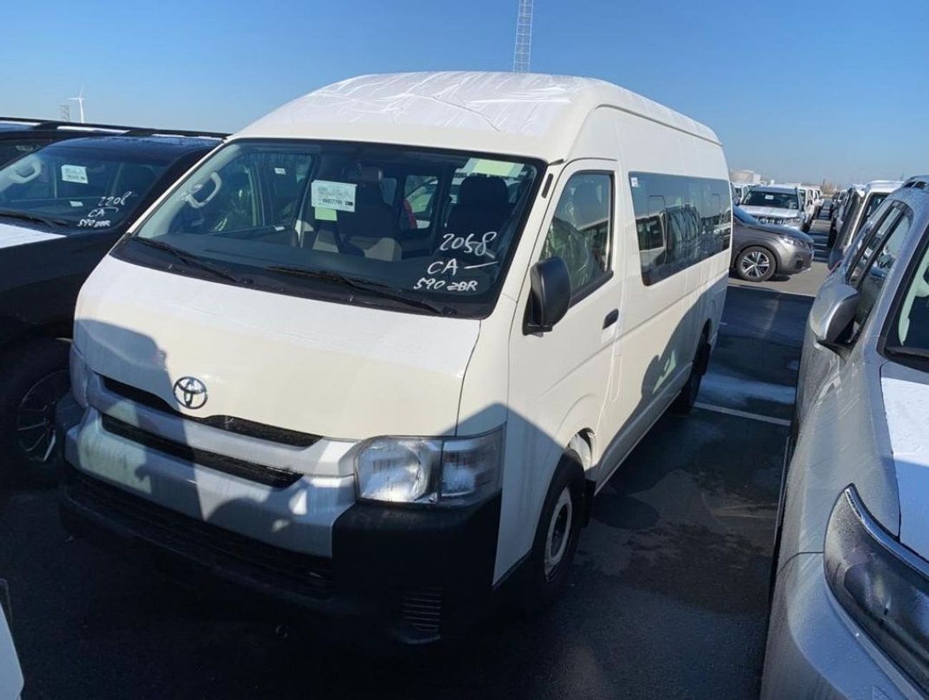 Toyota Hiace HIACE HIGH ROOF 2.5L DIESEL | 2025 | BRAND NEW | 03 YEARS WARRANTY