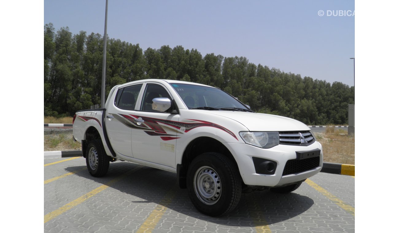 Mitsubishi L200 2015  4X4 Ref# 237