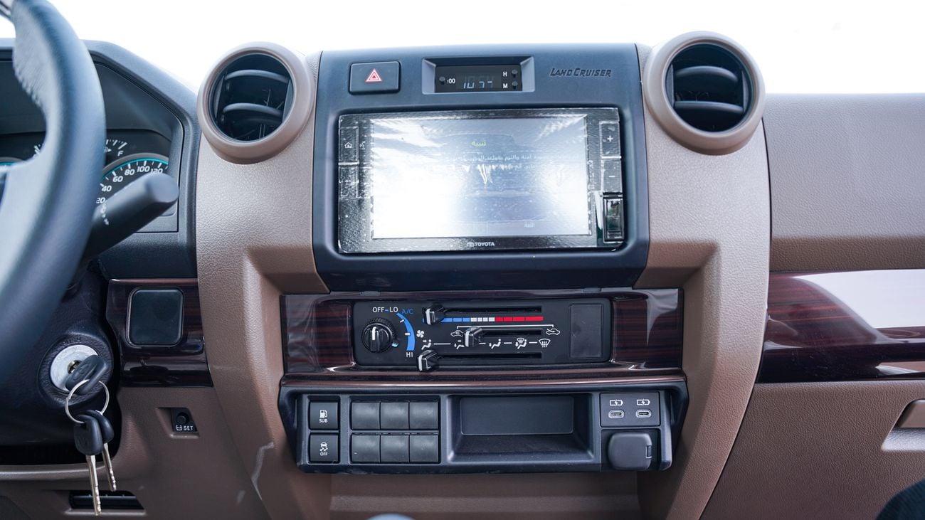 Toyota Land Cruiser Pick Up