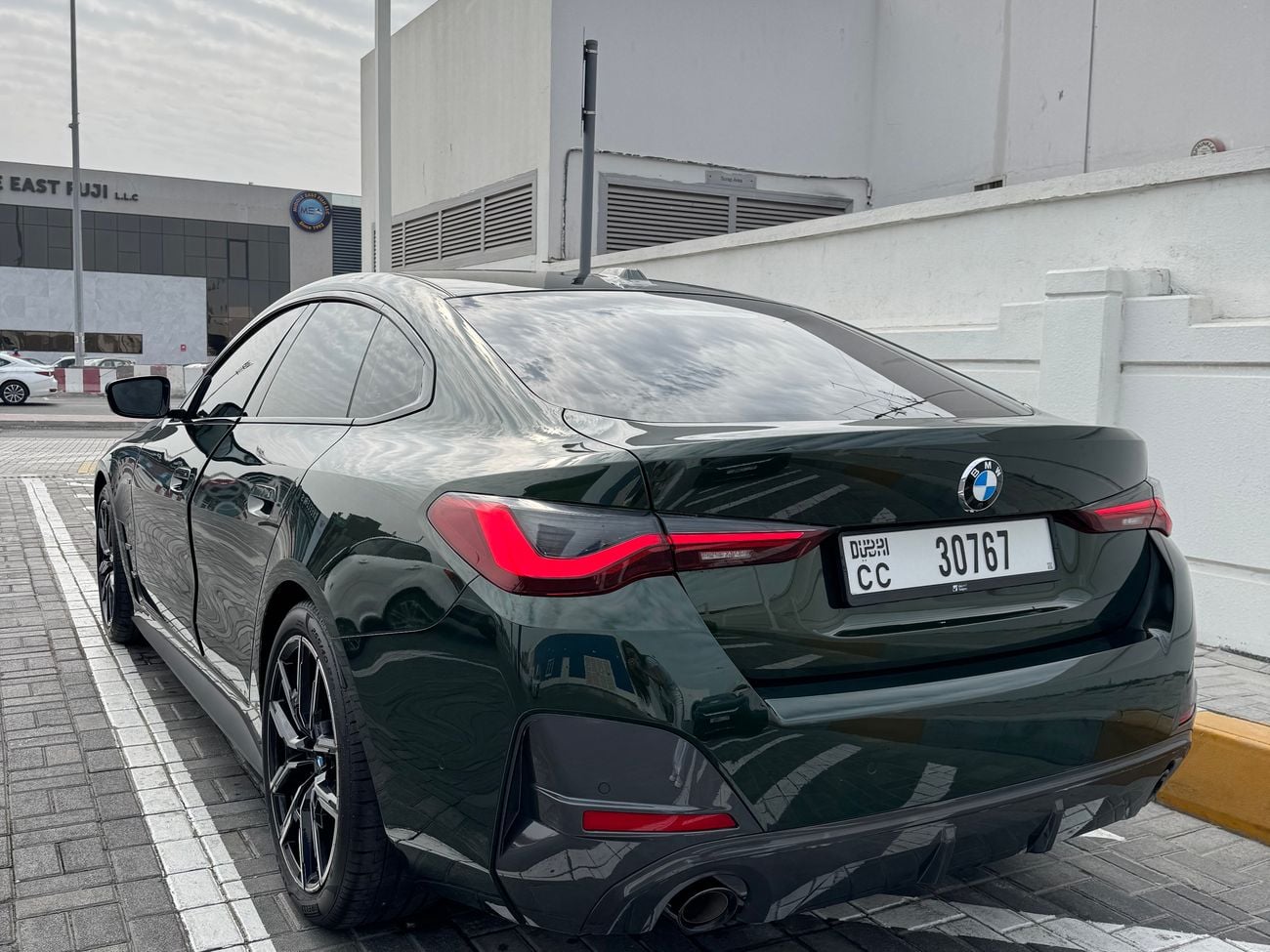 بي أم دبليو 420i