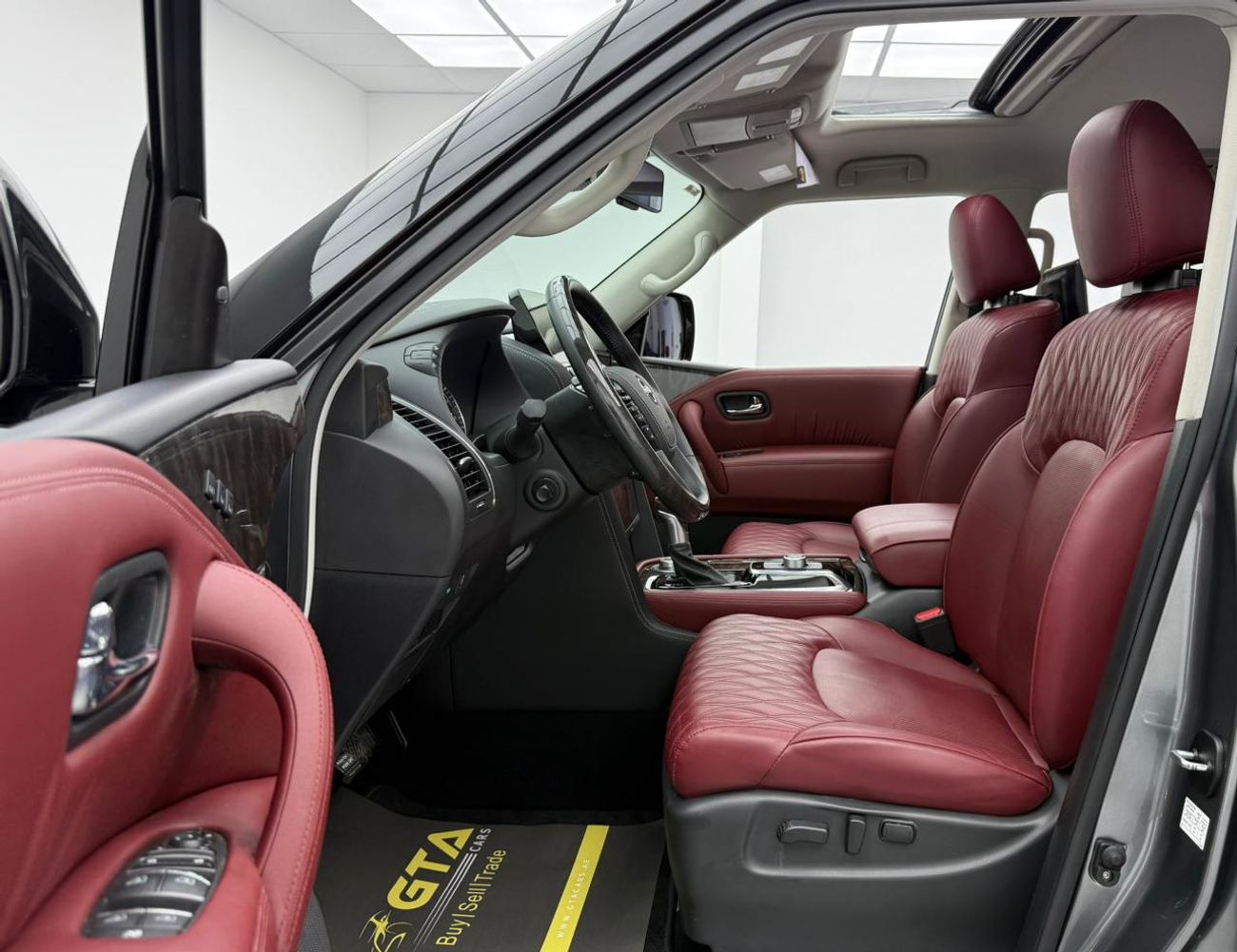 نيسان باترول LE Platinum 5.6L 2024 Nissan Patrol LE Platinum, 2027 Nissan Warranty, Full Nissan Service History, 