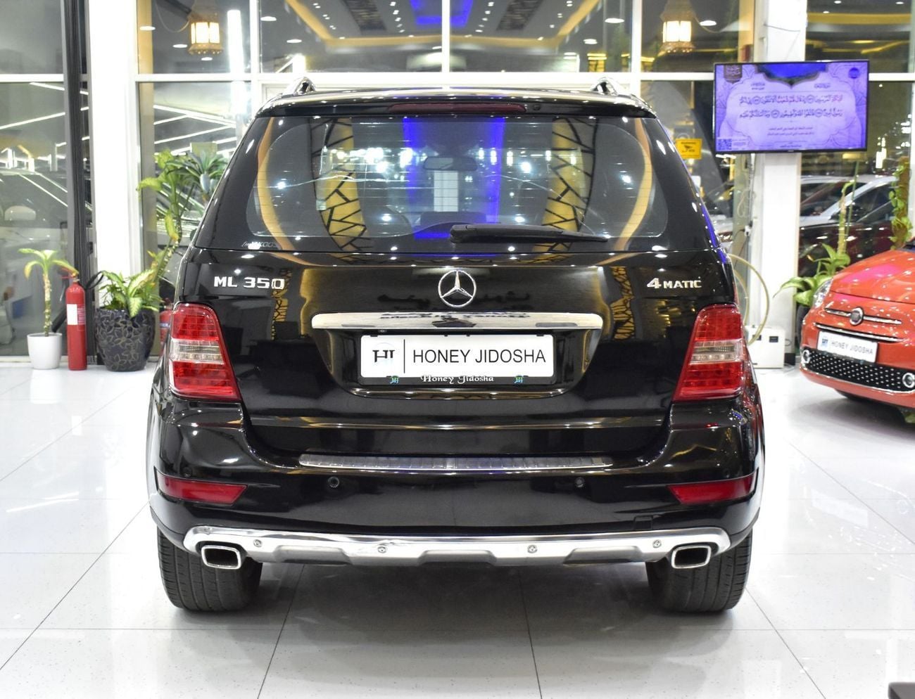 مرسيدس بنز ML 350 EXCELLENT DEAL for our Mercedes Benz ML350 4Matic ( 2011 Model ) in Black Color GCC Specs