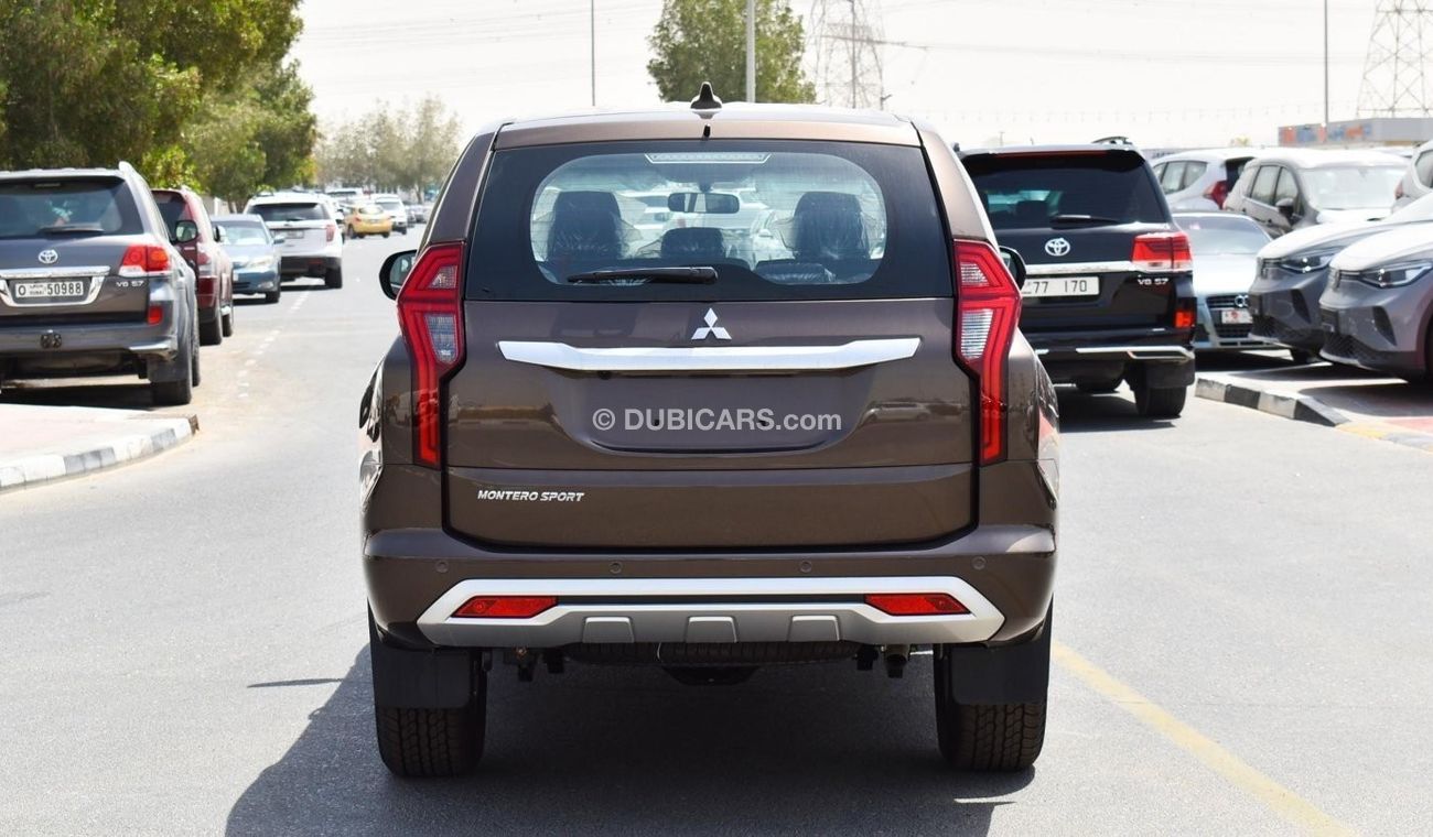Mitsubishi Montero Montero Sport 2021 3.0L E72+ | GCC specs 4x4 (Sunroof/Heating Seats) | Brown/Black Leather Interior