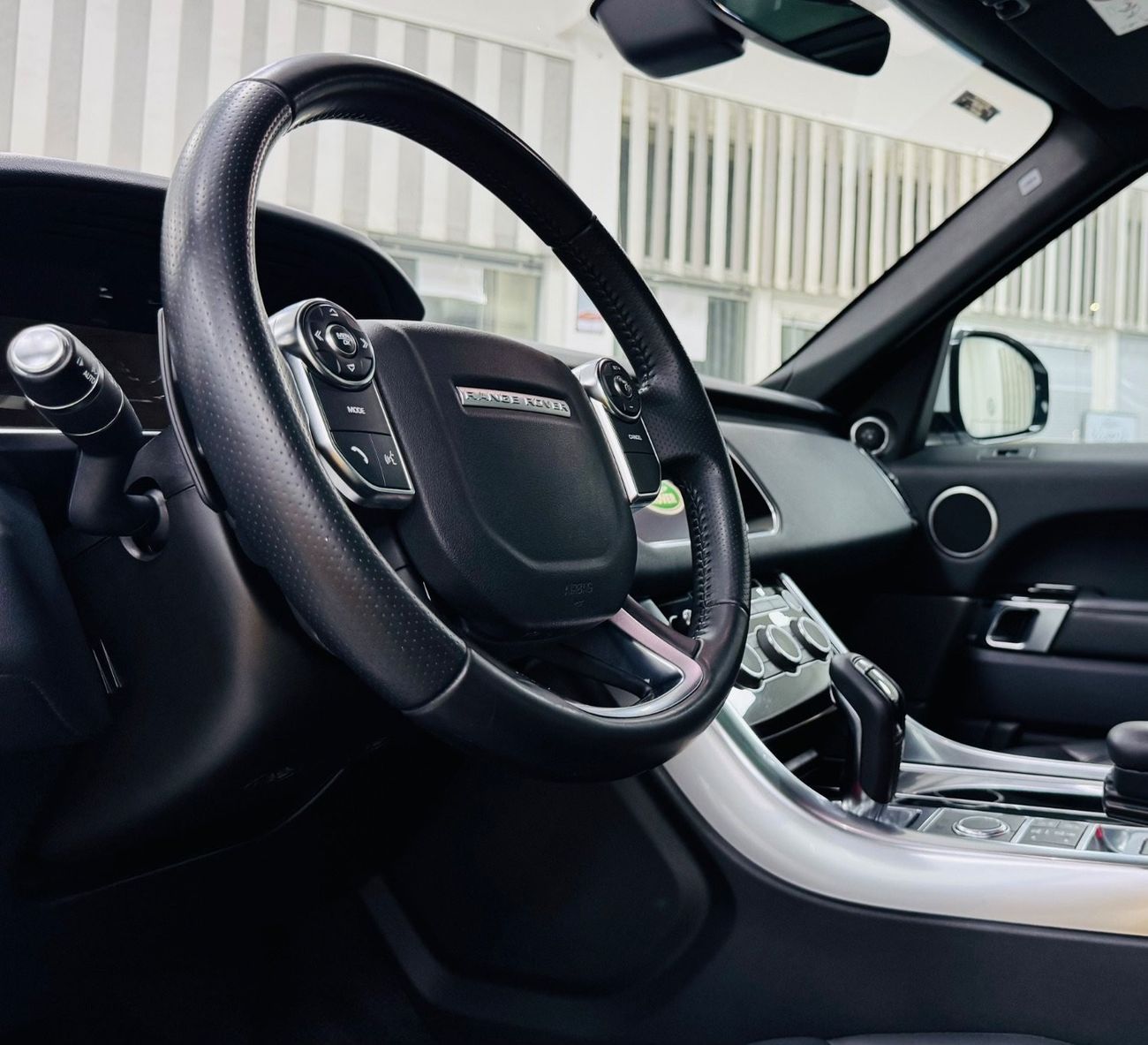 Land Rover Range Rover Sport Original paint .. GCC .. FSH .. V6 .. Perfect Condition