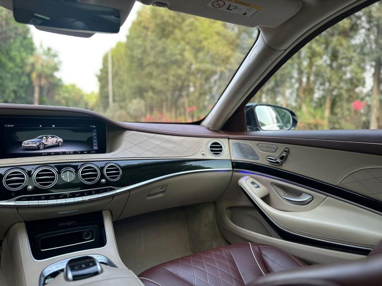 Mercedes-Benz S 560 Std 4.0L (463 HP) 2020 Mercedes-Benz S 560 designo V8 | GCC Specs | Full Option | Excellent Conditio