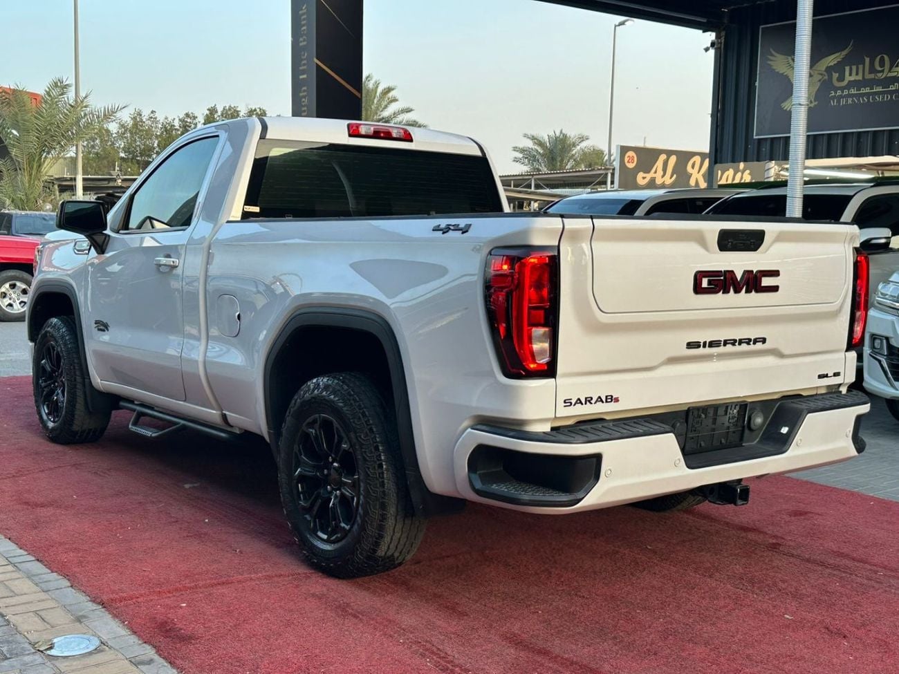 GMC Sierra 5.3L V8 SLT Crew Cab (AWD)
