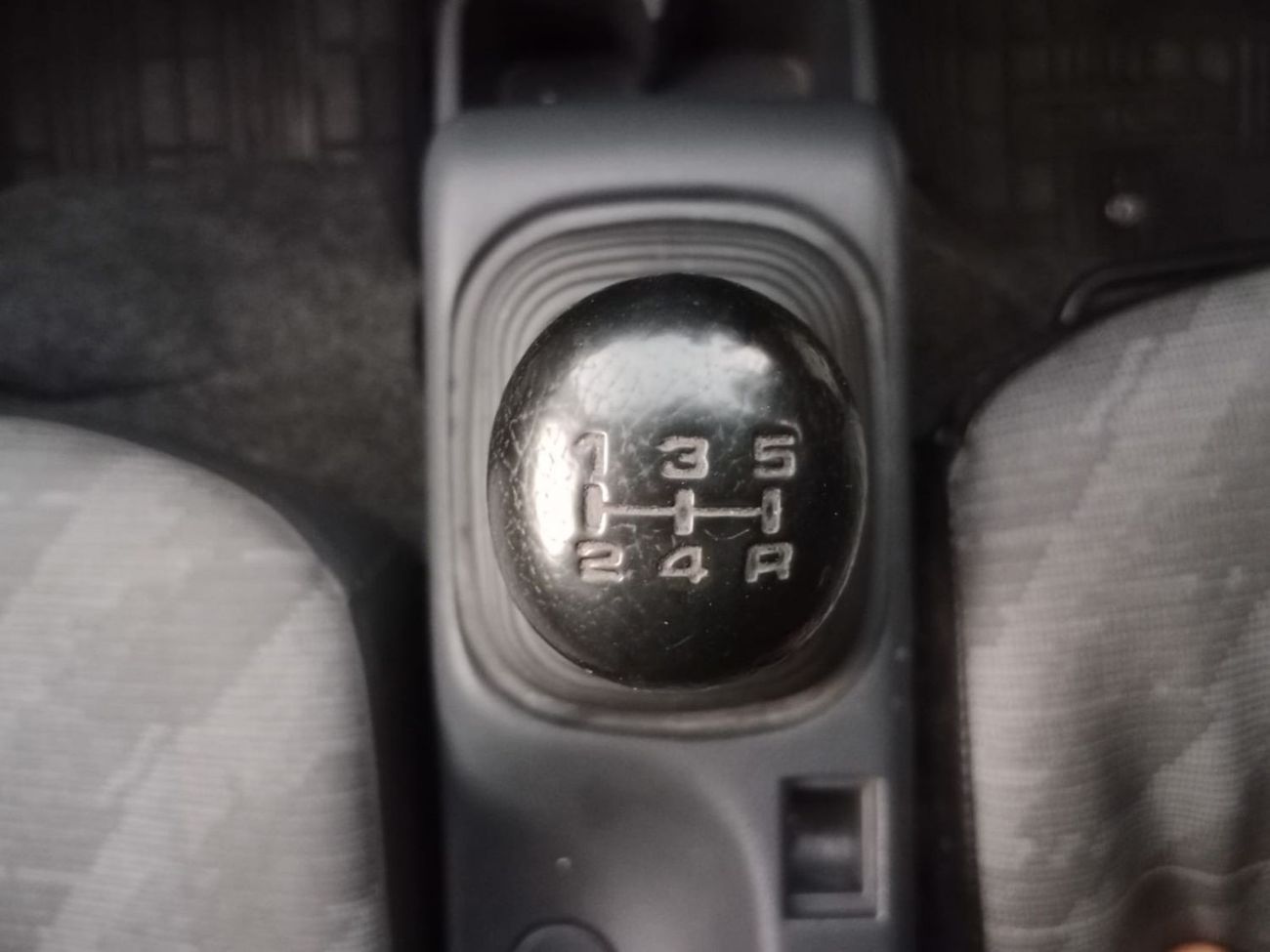 Suzuki Carry SUZUKI CARRY (FREEZER) RIGHT HAND DRIVE(PM43023)