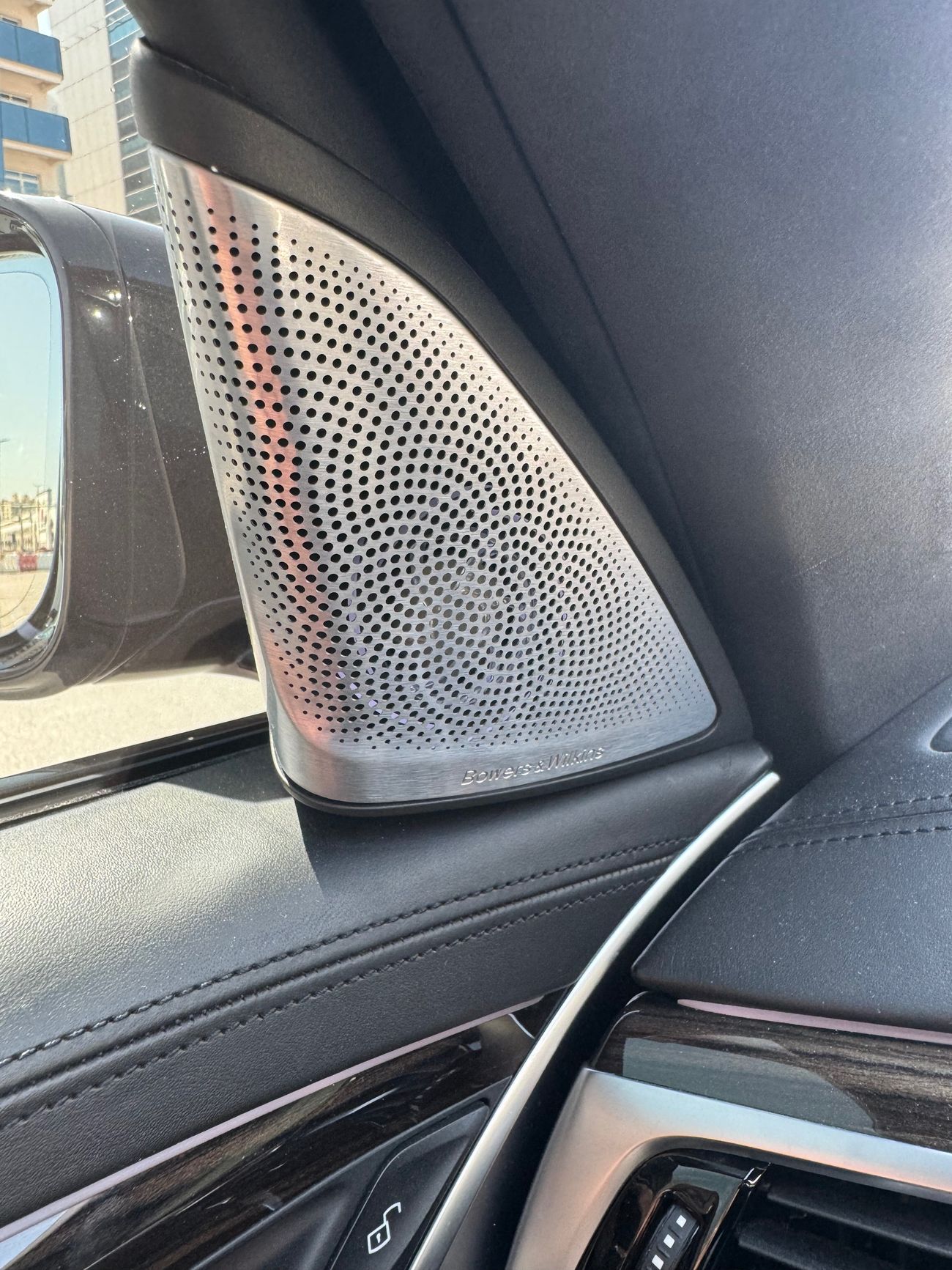 BMW 530i Luxury M Sport Package 2.0L