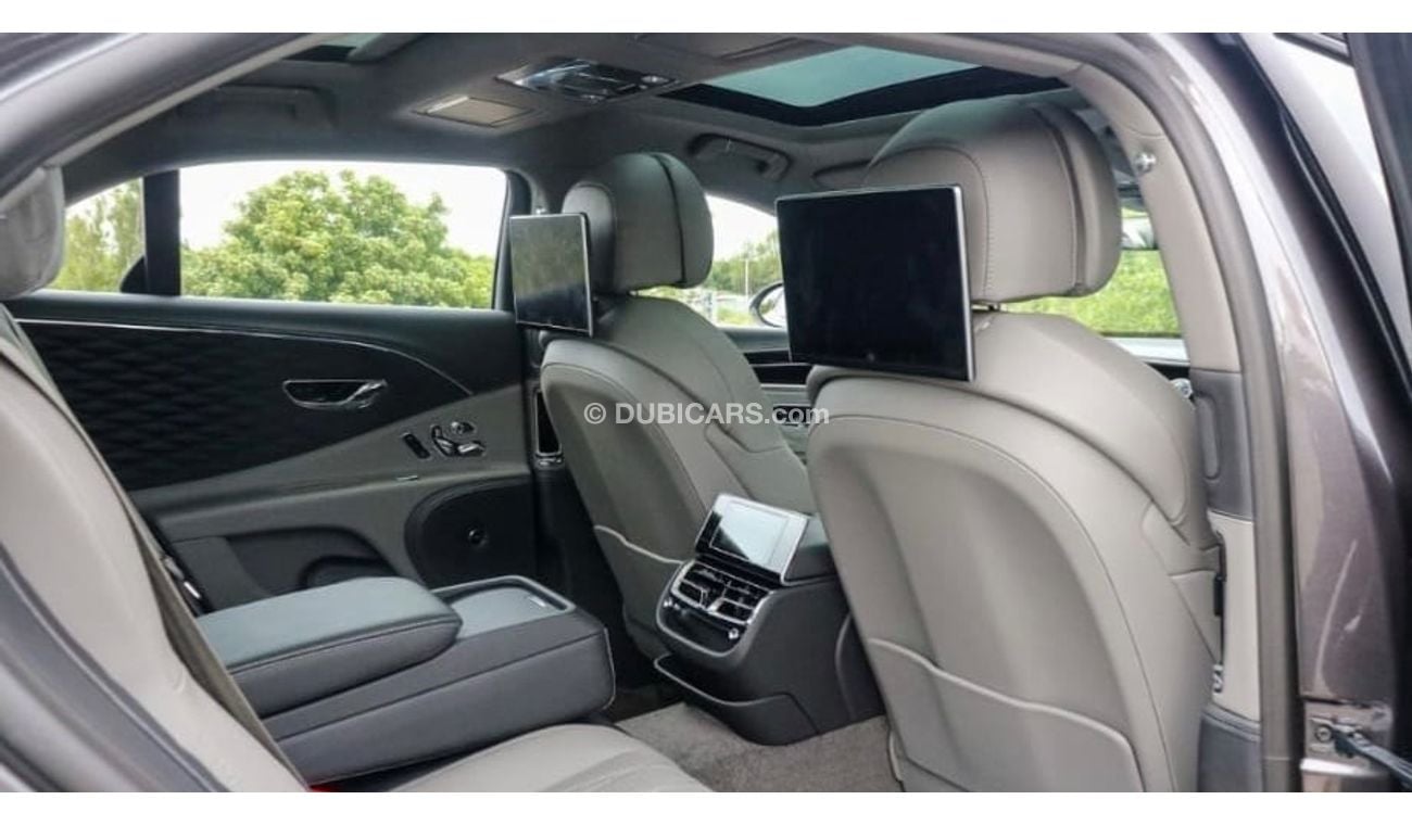 Bentley Flying Spur V8