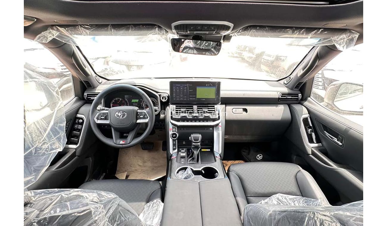 تويوتا لاند كروزر 300 3.3L - DSL - GRS - 5STR -23YM - WHT_BLK - EURO (LOCAL OFFER)
