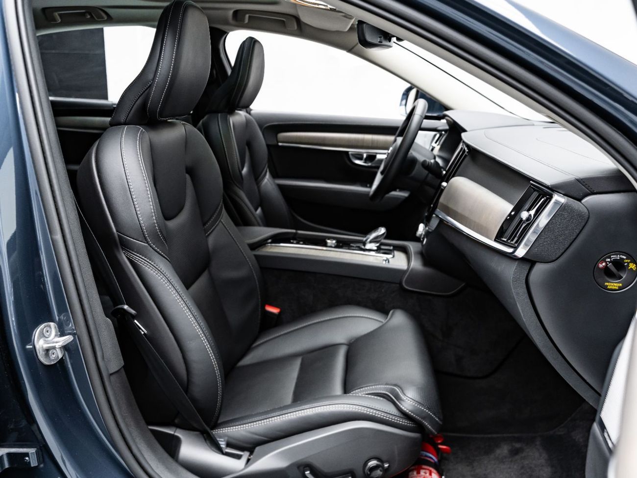 Volvo S90 B5 2.0T Powertrain 2023 Volvo S90, 2028 Volvo Warranty, Full Volvo Service History, Low KMs, GCC