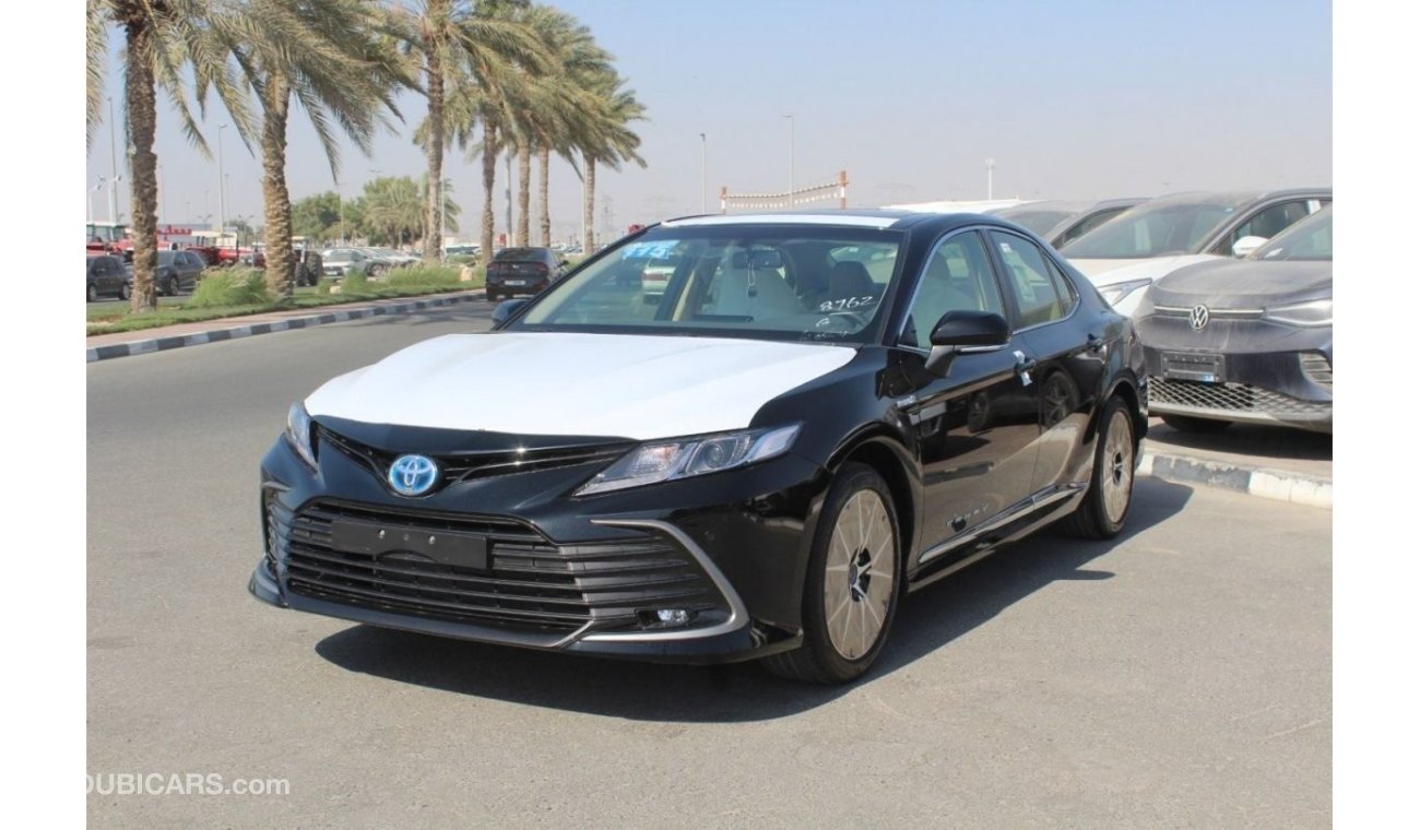 Toyota Camry GLE 2.5L HYBRID