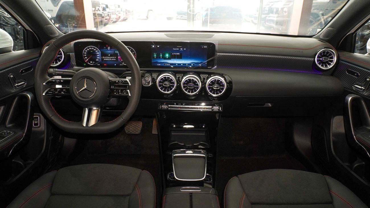 Mercedes-Benz A 200 L MERCEDES BENZ A200 L-SPORT - 1.4L TURBO V4 - 2025