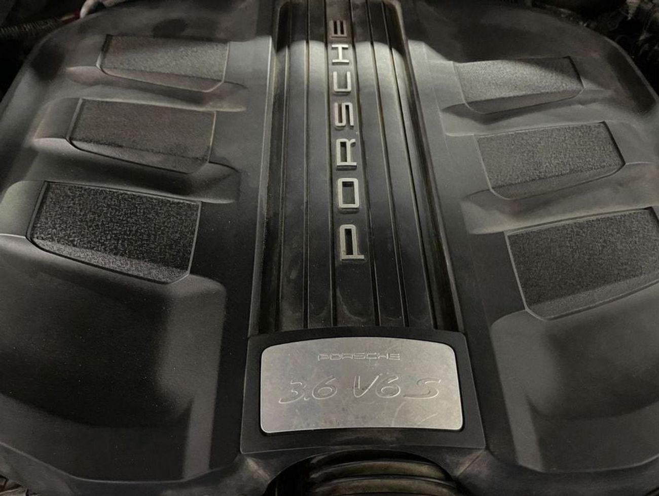 Porsche Cayenne Platinum Edition 3.6L