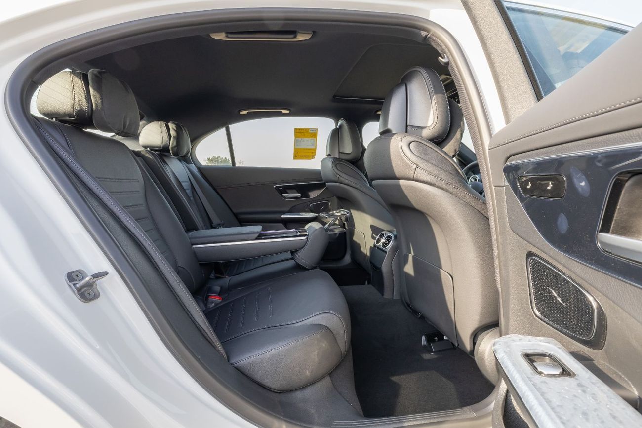 Mercedes-Benz C 200 MERCEDES BENZ C200L SPORT 1.5T FULL OPTION MODEL 2025