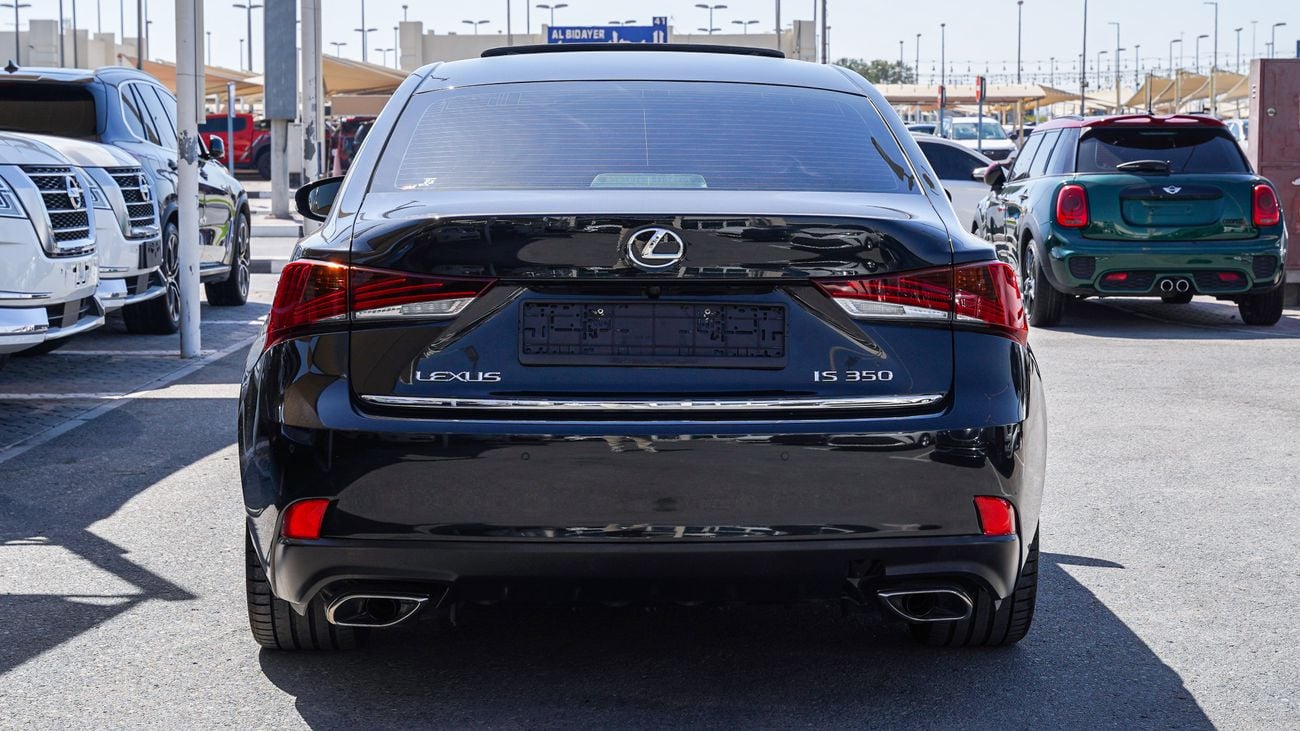 Lexus IS350