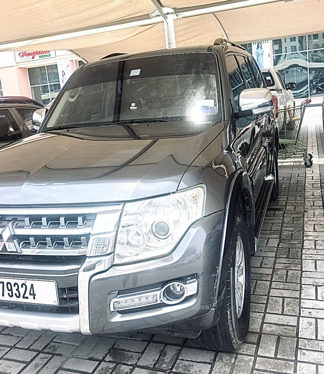 Mitsubishi Pajero GLS H/L PLATINUM
