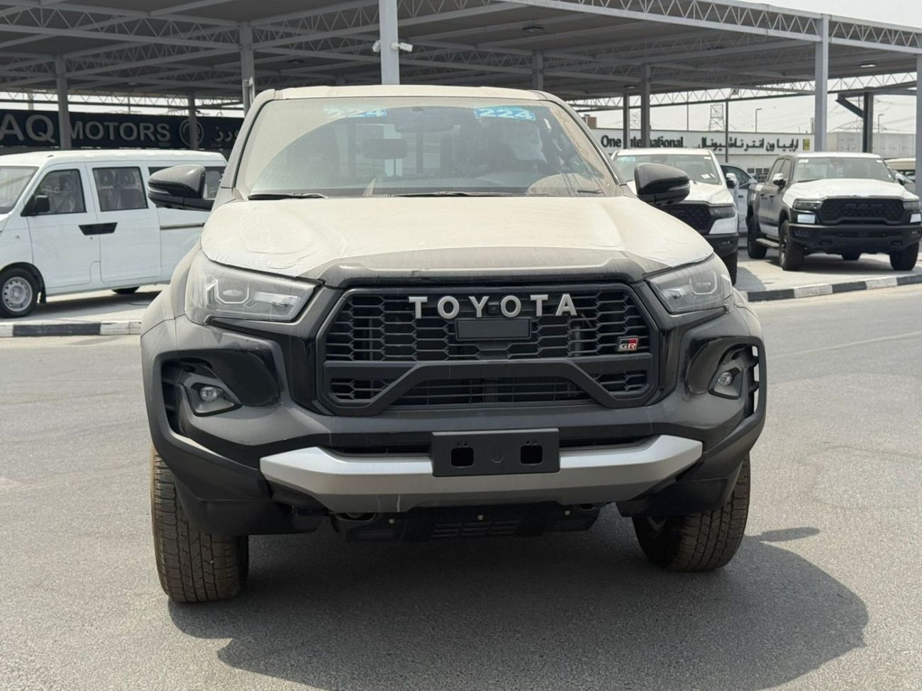 Toyota Hilux EXPORT ONLY - Toyota Hilux GR sport 2026