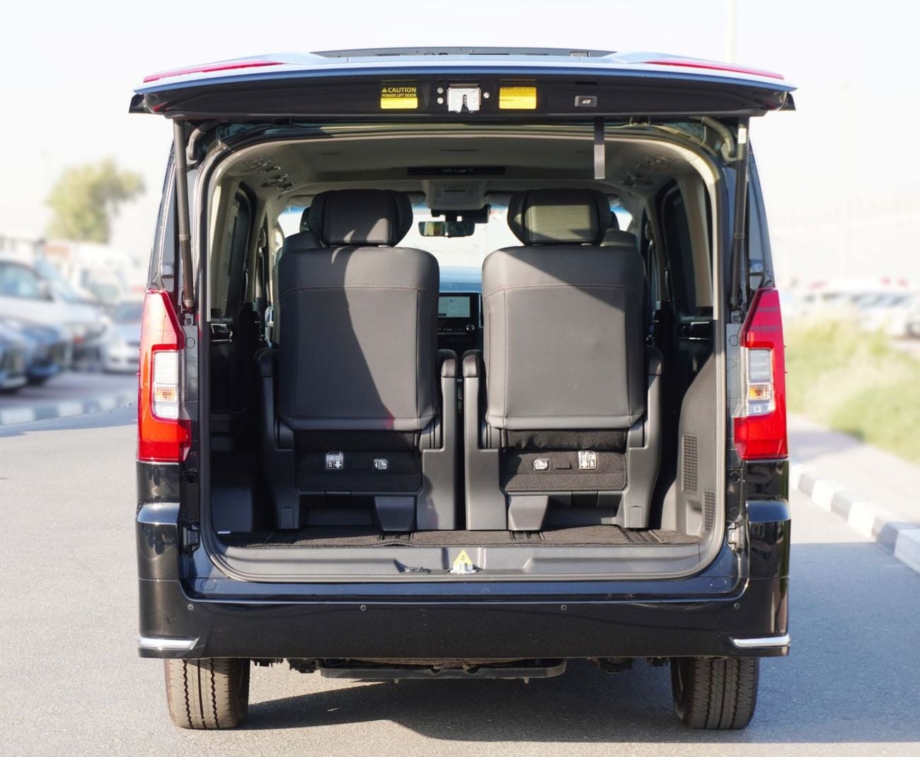 تويوتا جرافينا PREMIUM , RWD, PETROL - 2026