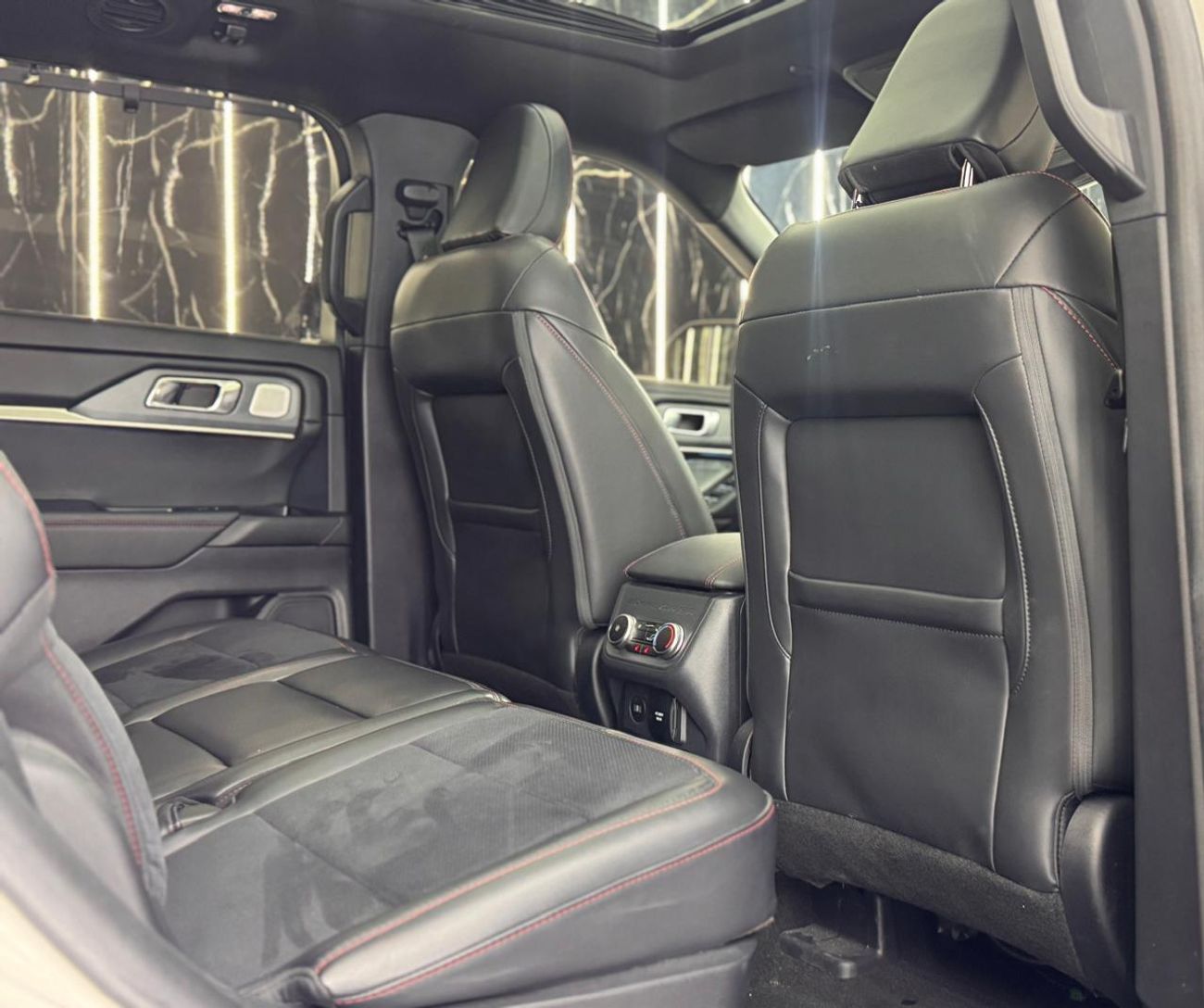 Ford Explorer ST 400A 3.0L 2025 Ford Explorer, Ford Warranty + Service Pack, Very Low Km, 7 Seater, Excellent Cond